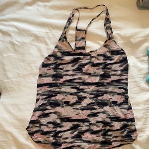 Lululemon tank top